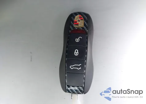 2016 Porsche Cayenne Gts z USA, uszkodzony, nr VIN WP1AD2A27GLA71353